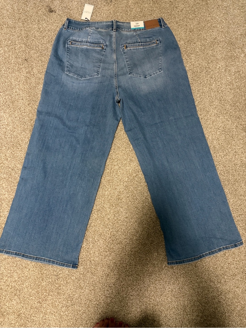 Judy Blue Light Wash Wide-Leg Jeans -plus size 22 - Picture 5 of 7